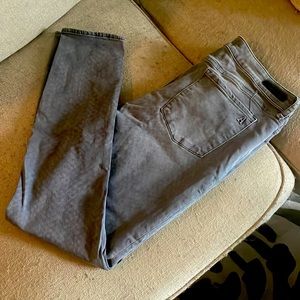 Gray skinny jeans